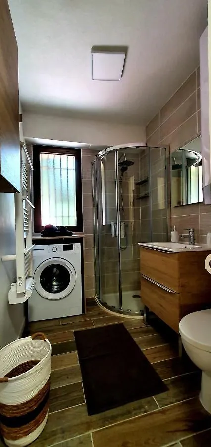 Exceptionnel Studio Nice Proche Mer Avec Piscine, Parking Et Terrasse Appartement